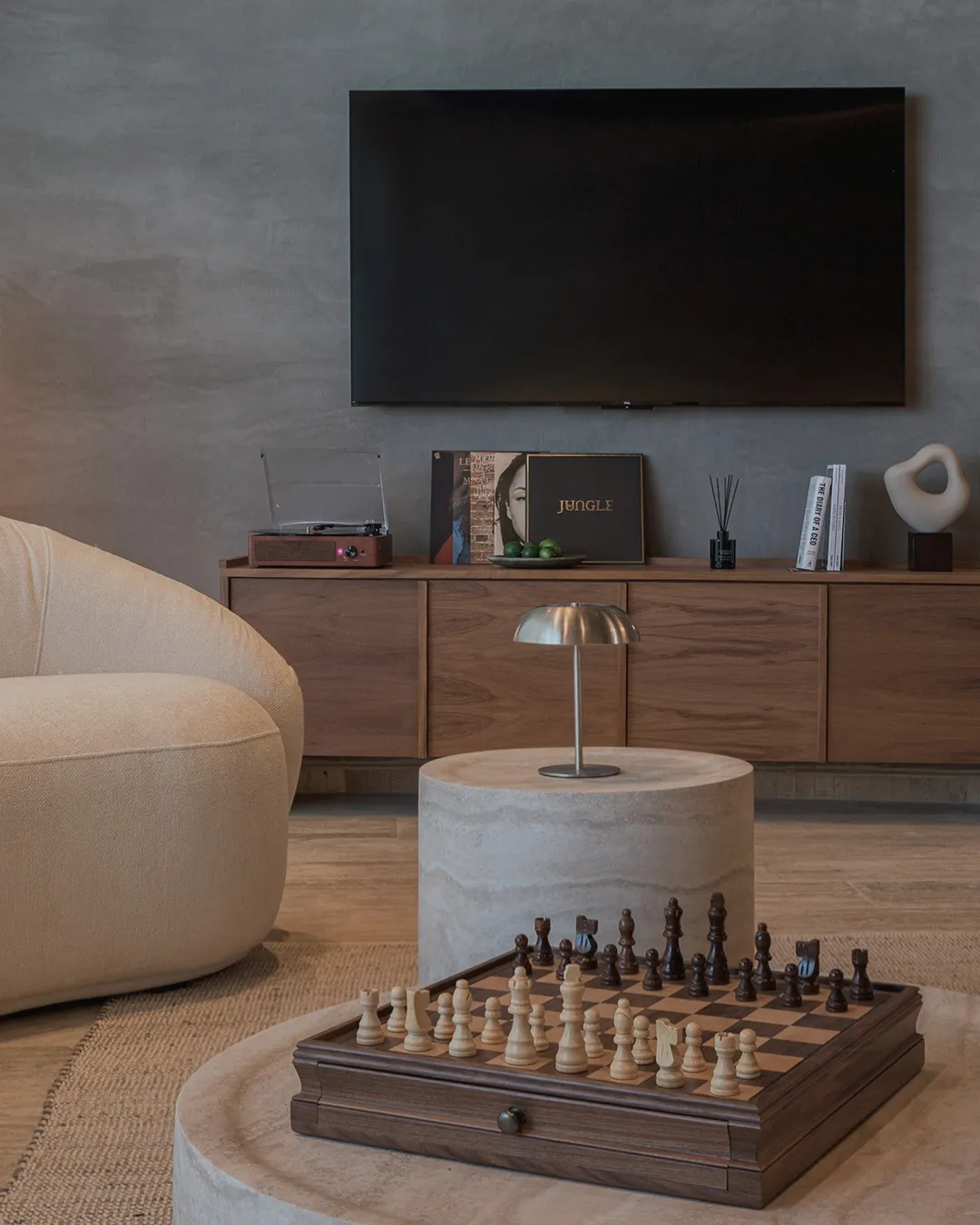Effortless luxury. Design that speaks. Hospitality that stays.